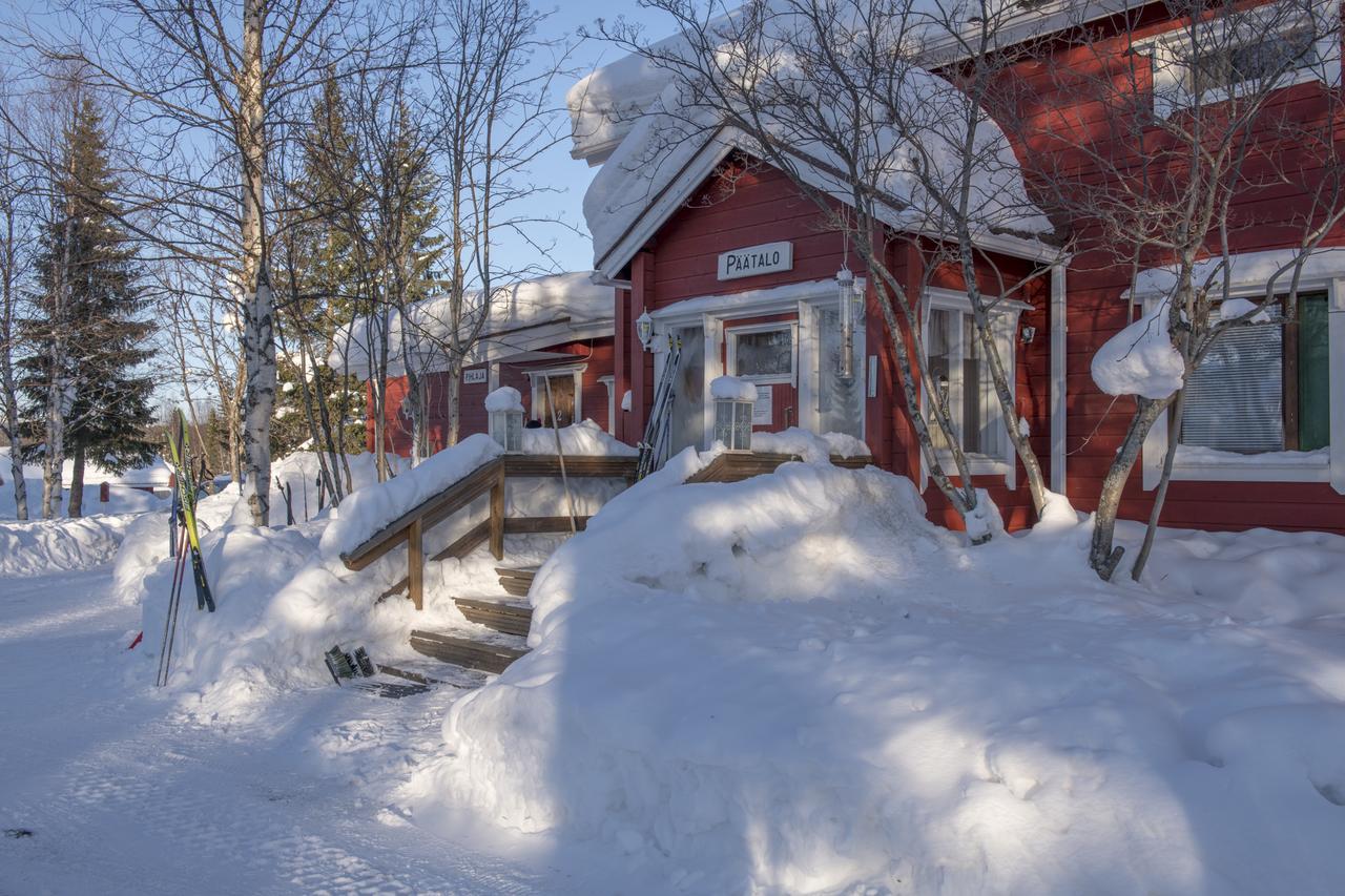 Yllaeksen Yoepuu Villa Akaslompolo Exterior photo