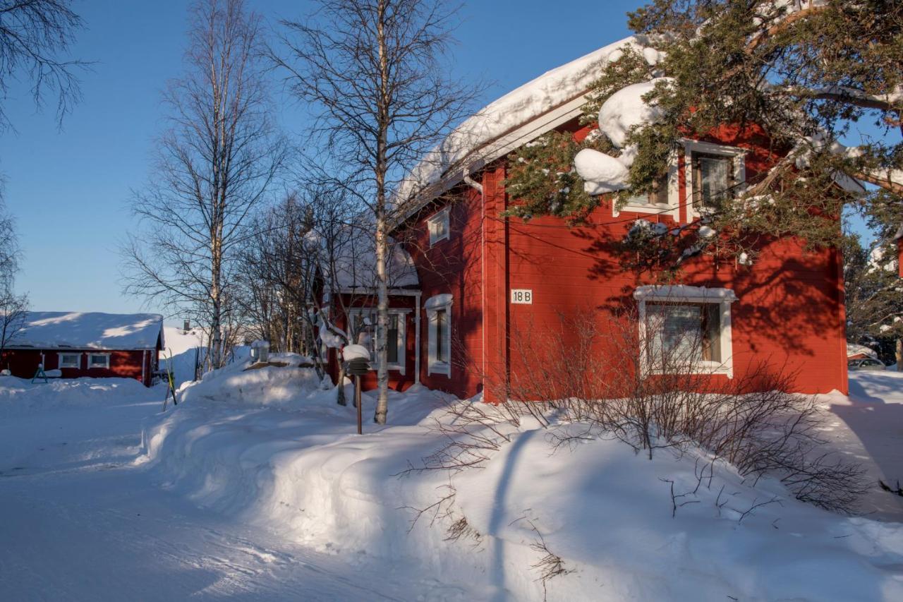 Yllaeksen Yoepuu Villa Akaslompolo Exterior photo